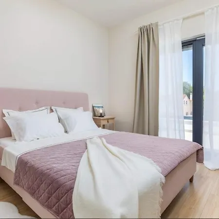 House Barbariga 2246 Peroj