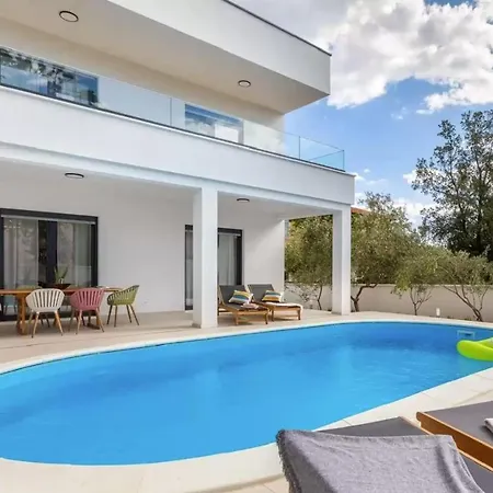 House Barbariga 2246 *